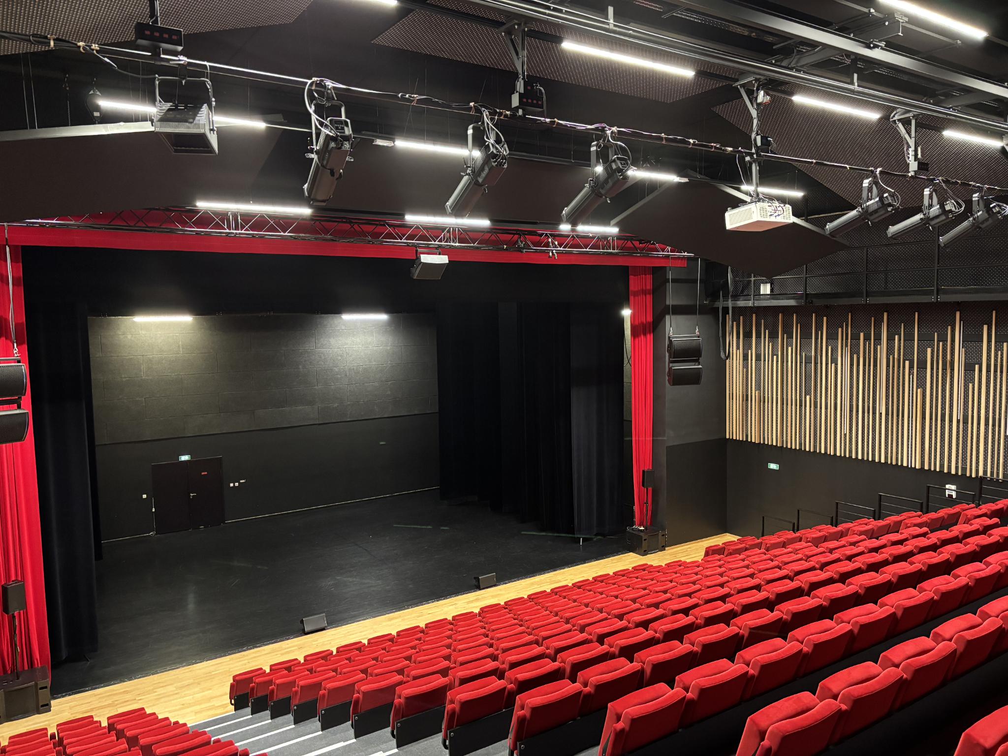 L’Eden goes LED with CHAUVET Professional